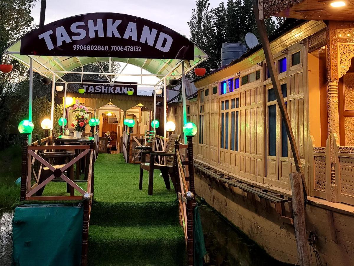 Tashkand Houseboat Srīnagar Buitenkant foto