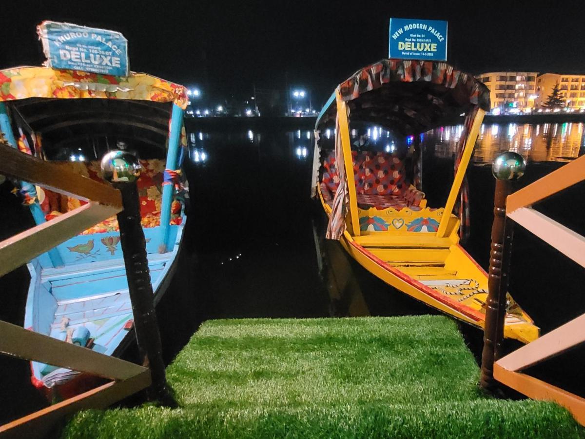 Tashkand Houseboat Srīnagar Buitenkant foto